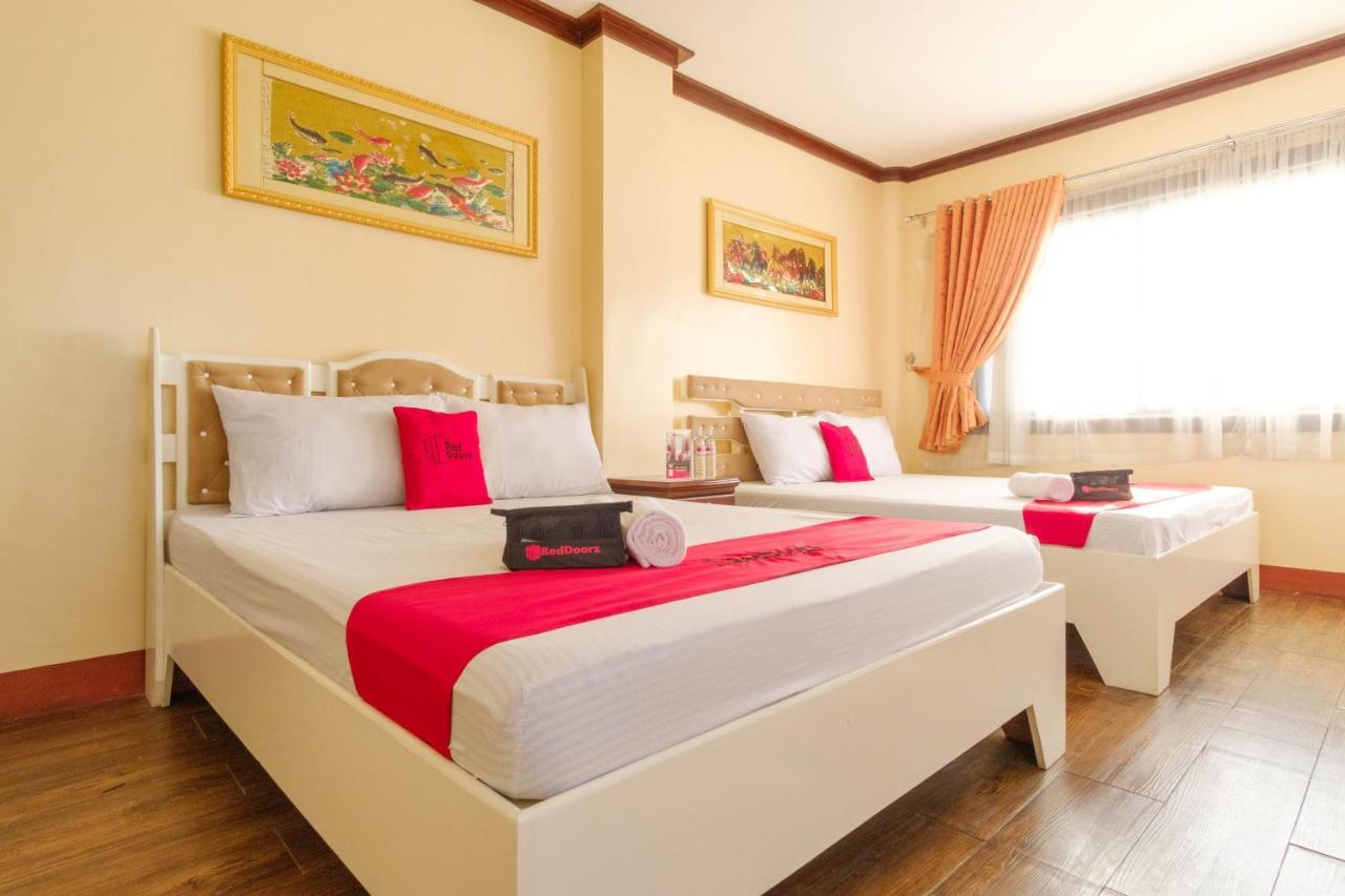 Reddoorz Plus @ Seaborne Hotel Subic Zambales Exterior photo