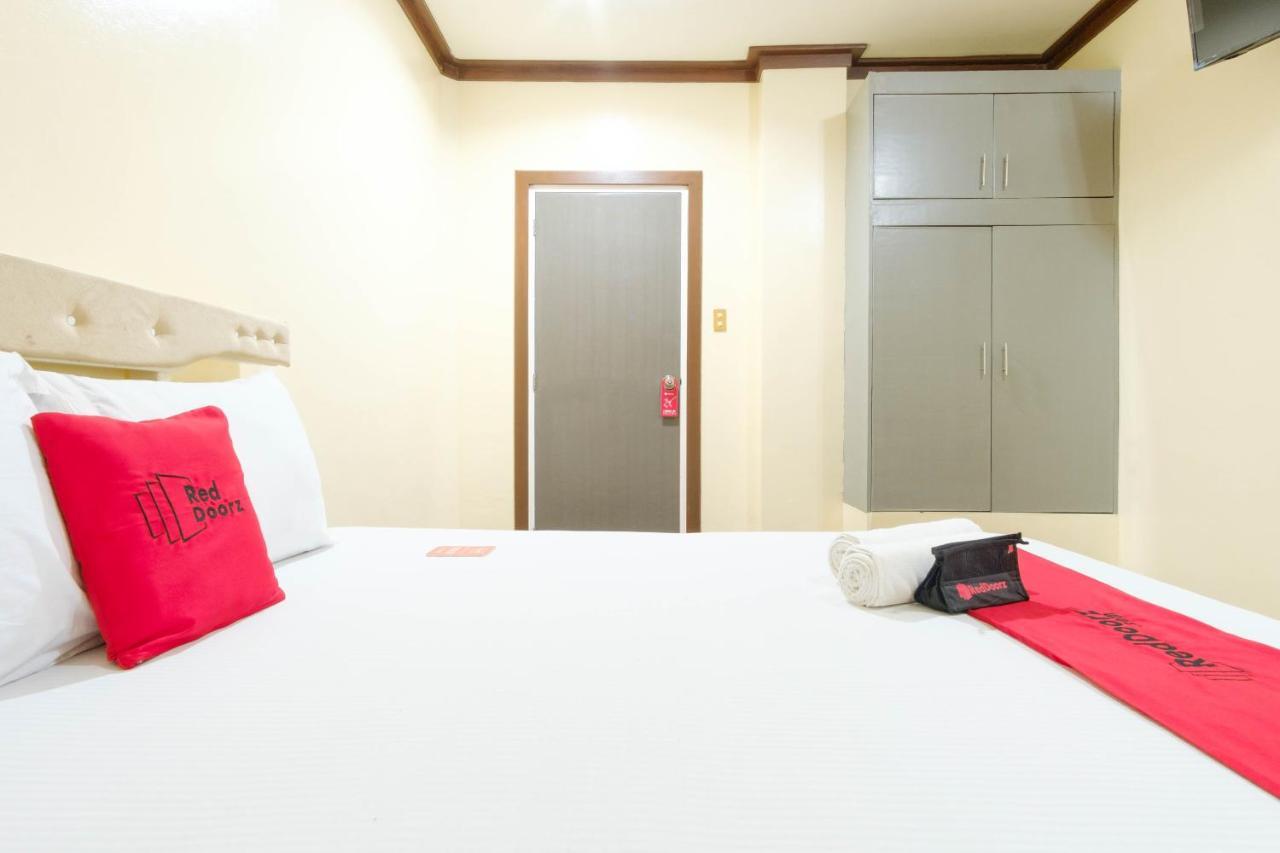 Reddoorz Plus @ Seaborne Hotel Subic Zambales Exterior photo