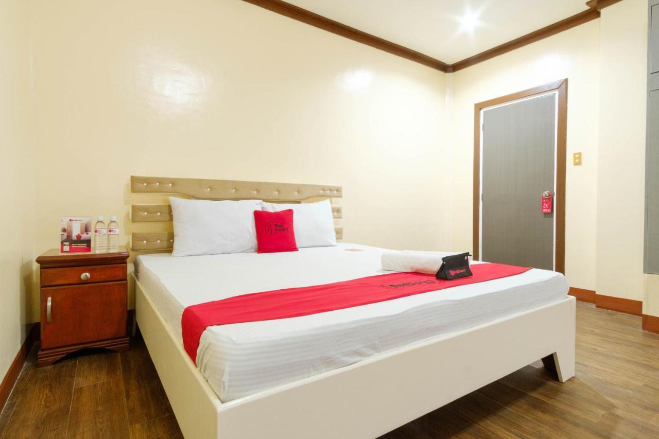 Reddoorz Plus @ Seaborne Hotel Subic Zambales Exterior photo